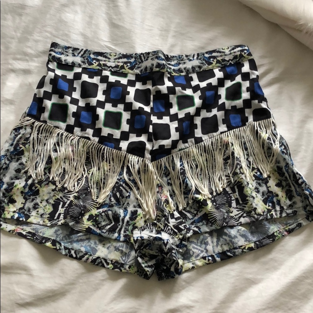 LF stores fashion shorts
